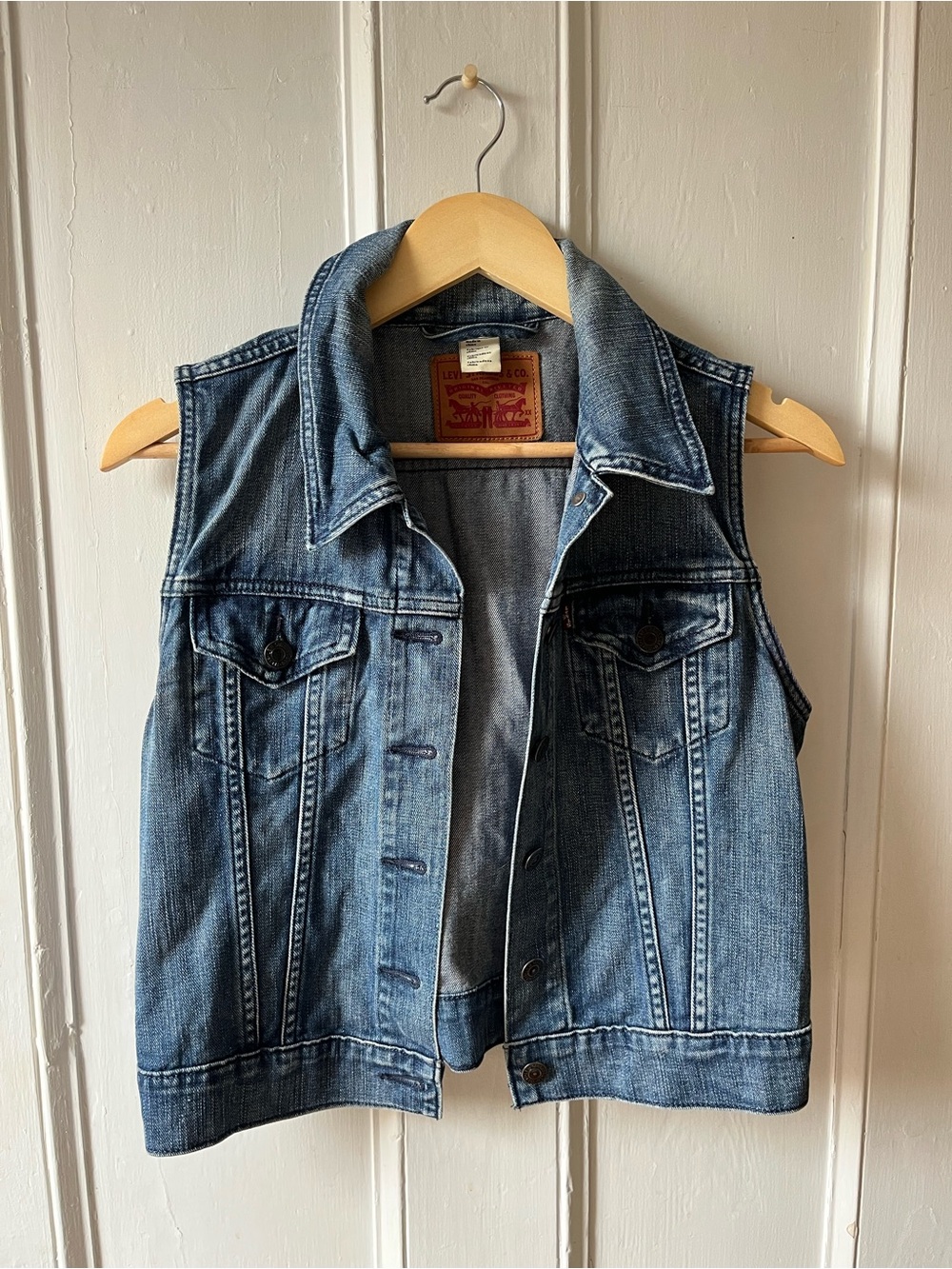 Levi's Blue Denim Vest - Classic Sleeveless Jacket